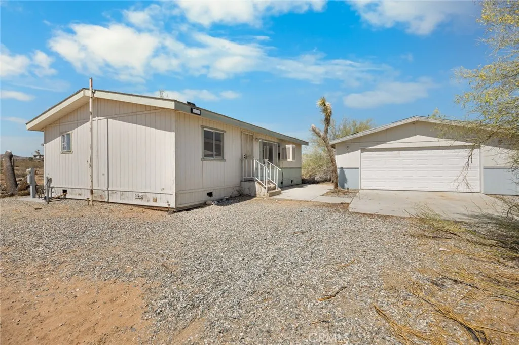 Additional image 3 of 59125 Shayne Lane, Landers, CA 92285