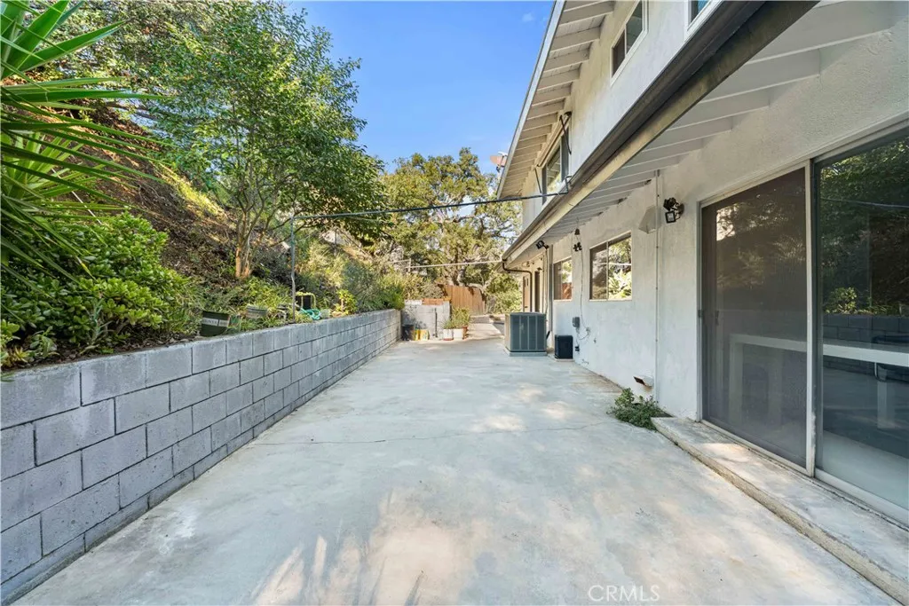 Additional image 71 of 11944 Briarvale Lane, Studio City, CA 91604