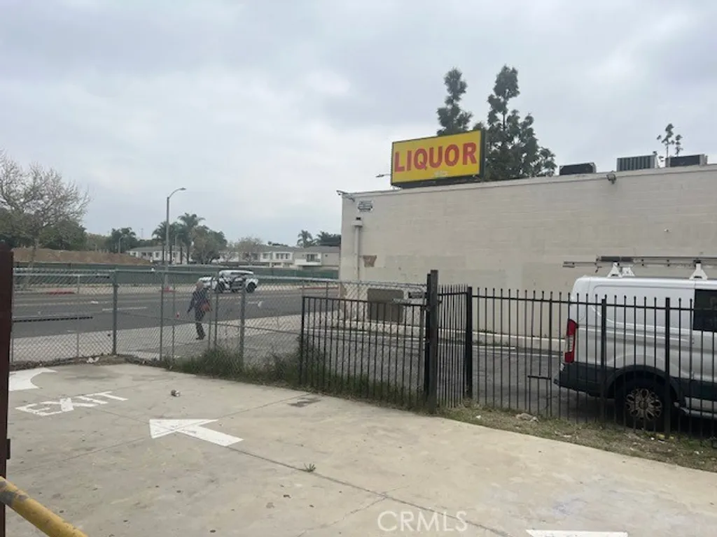 Additional image 10 of 604 E Mission Blvd, Pomona, CA 91766