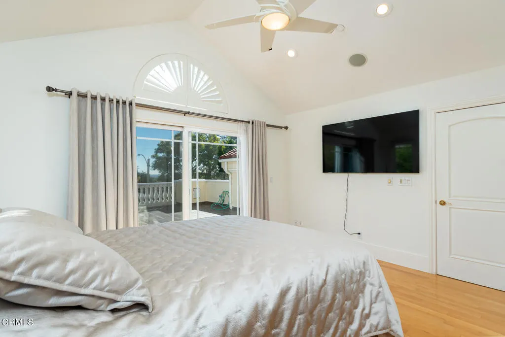 Additional image 99 of 1075 E Tujunga Avenue, Burbank, CA 91501