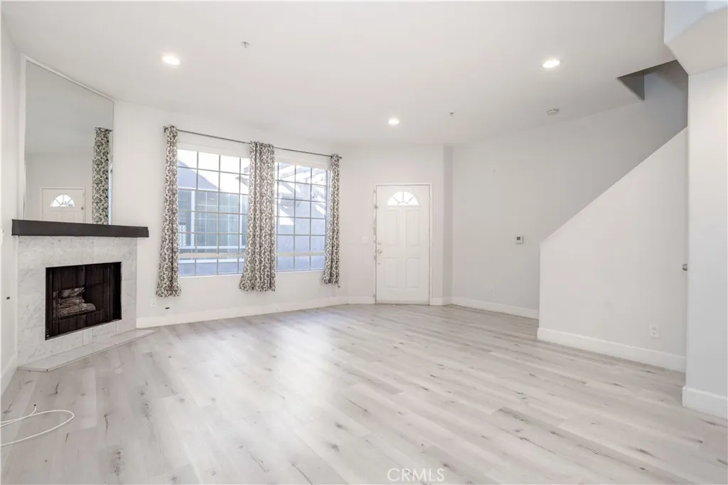 Additional image 32 of 18347 Saticoy Unit 28, Reseda, CA 91335