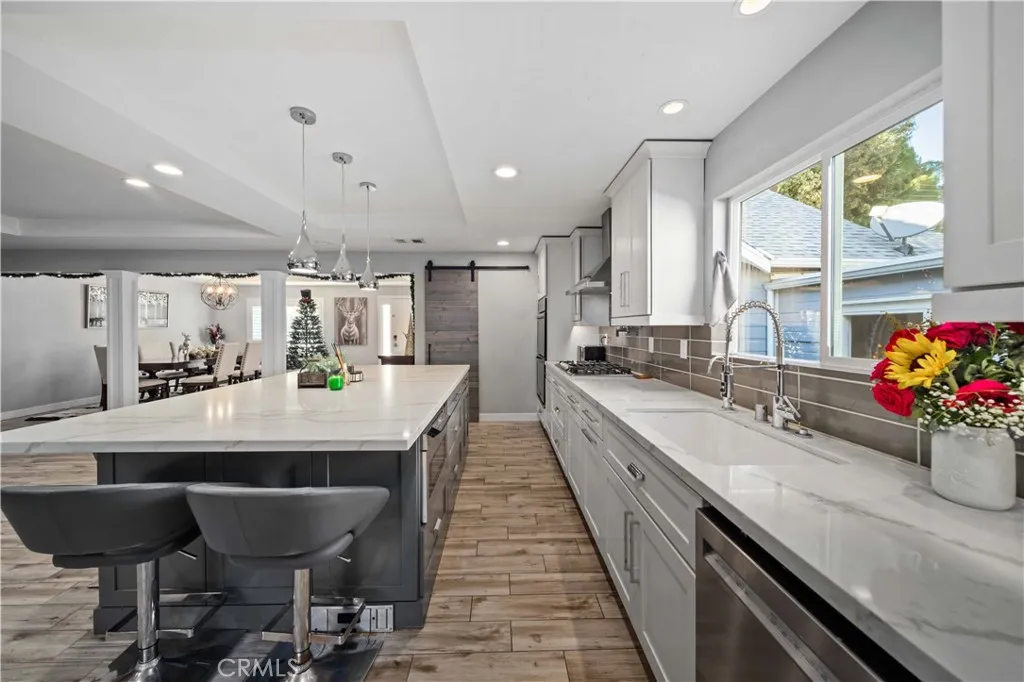 Additional image 91 of 24344 Valley St, Newhall, CA 91321