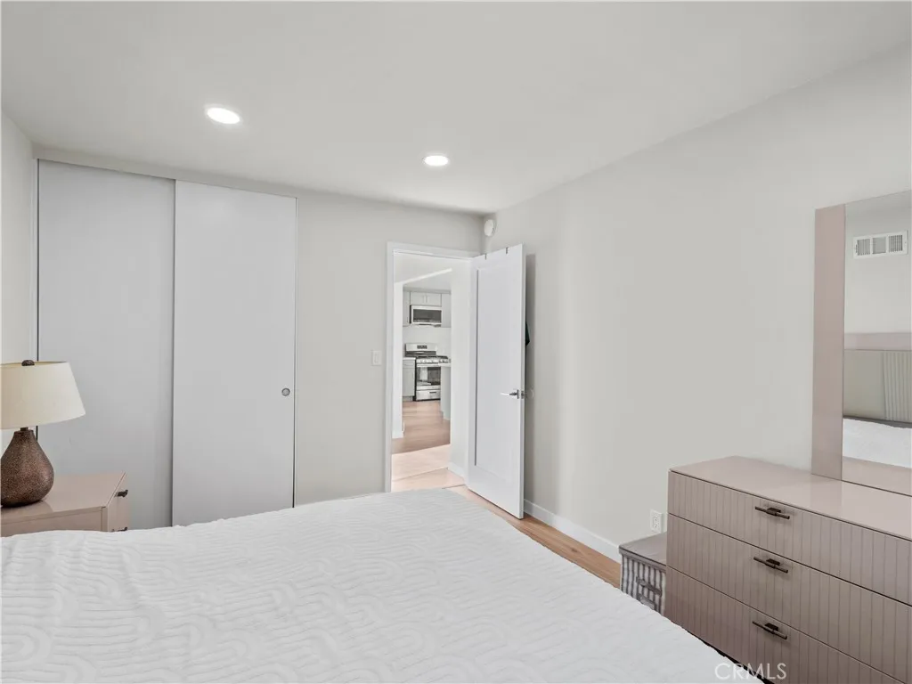 Additional image 39 of 23208 Cuervo Dr, Valencia, CA 91354