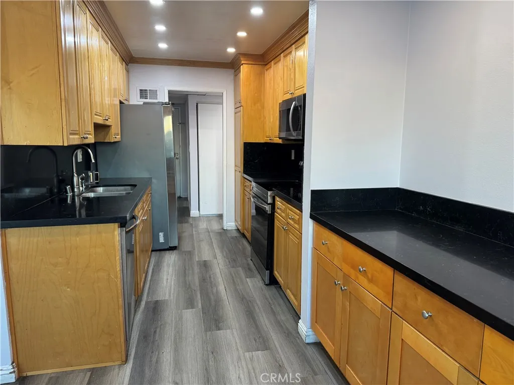 Additional image 21 of 5412 Lindley Unit 110, Encino, CA 91316