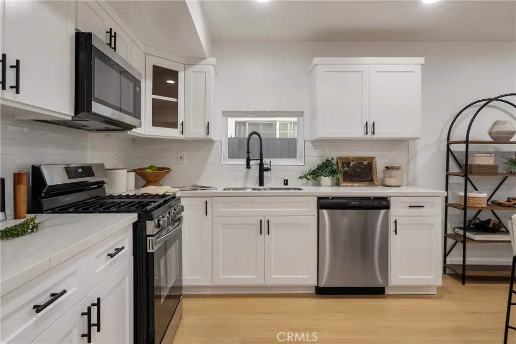 Additional image 15 of 2706 S Cochran Ave, Los Angeles, CA 90016