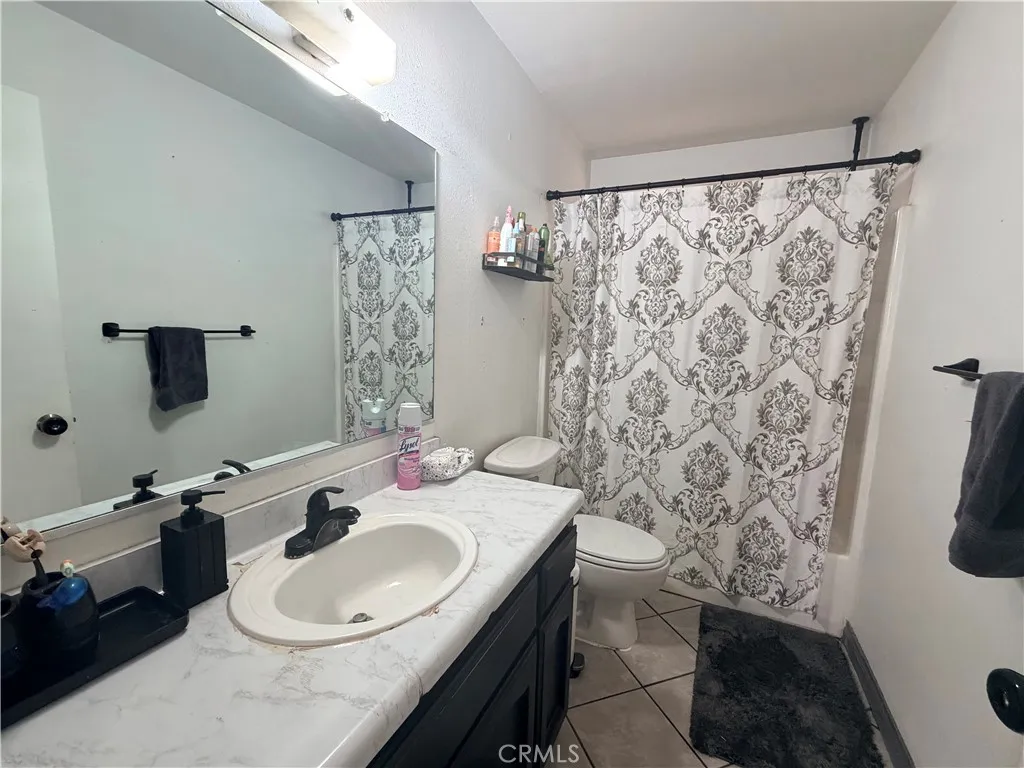 Additional image 19 of 715 Crane Street, Bakersfield, CA 93306