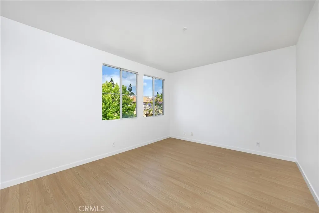 Additional image 5 of 448 N Londonderry Lane Unit D, Orange, CA 92869