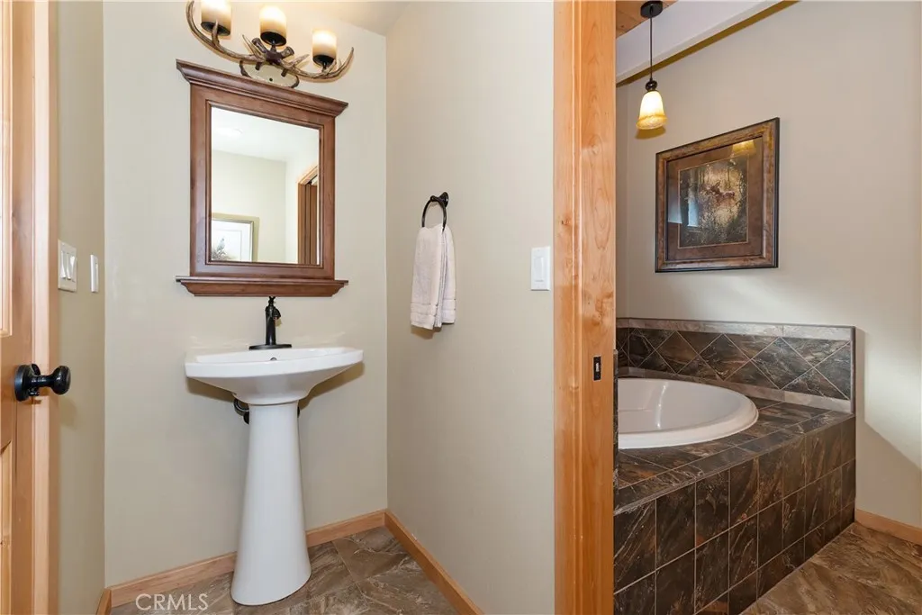 Additional image 46 of 26621 Thunderbird Drive, Lake Arrowhead, CA 92352