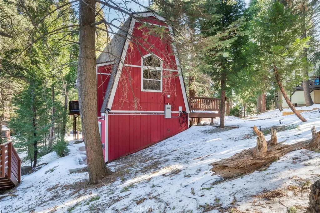 Additional image 30 of 664 Circle Dr, Lake Arrowhead, CA 92352