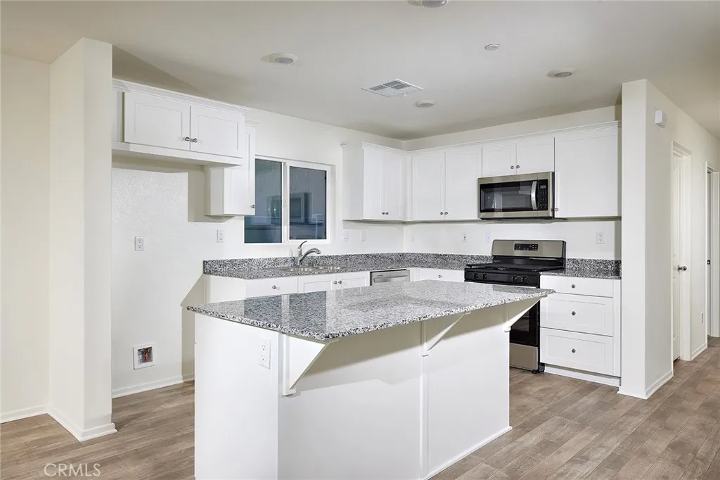 Additional image 7 of 30843 Draco Drive, Winchester, CA 92596