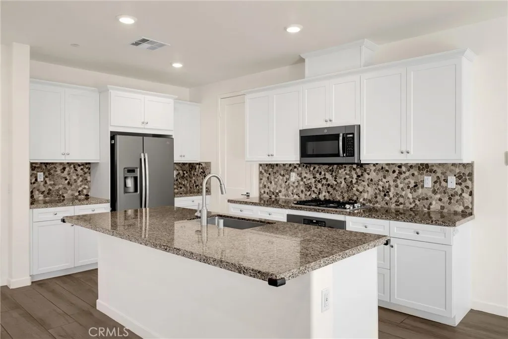 Additional image 11 of 2323 Apple Ct, Upland, CA 91786