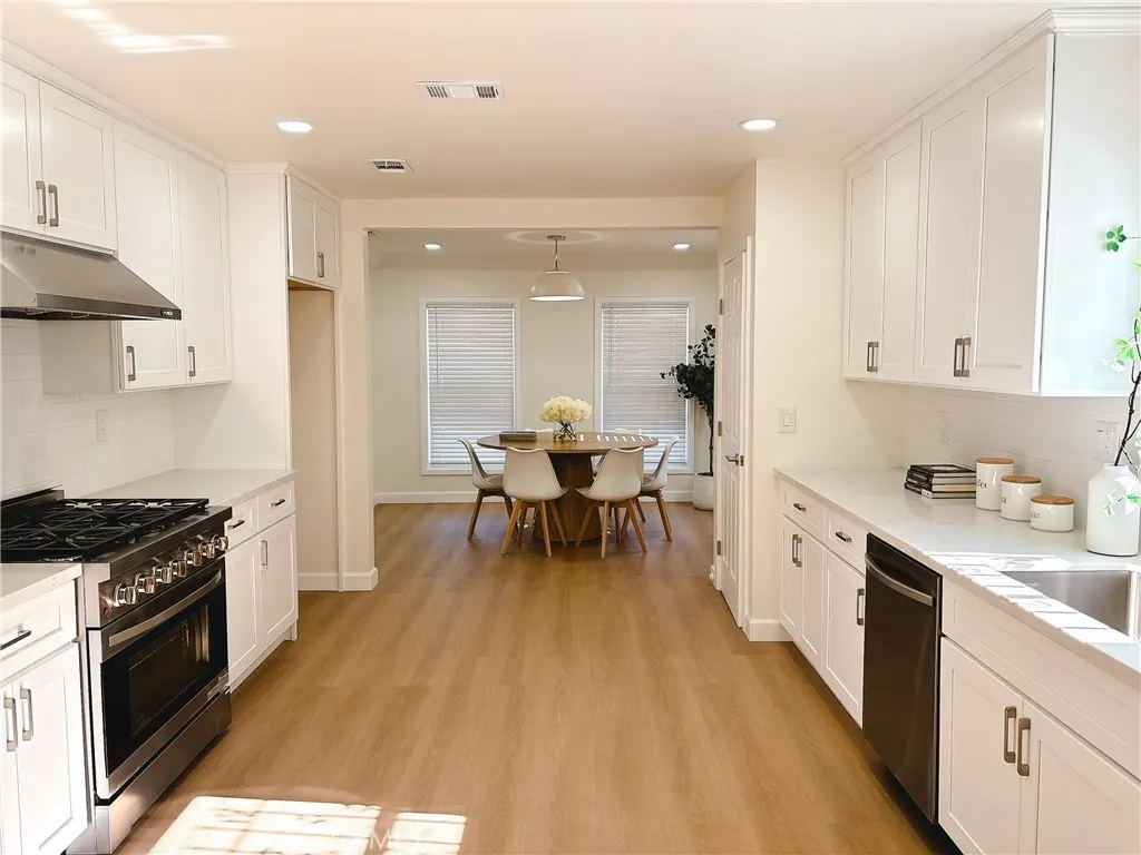 Additional image 41 of 6515 Cimarron, Los Angeles, CA 90047