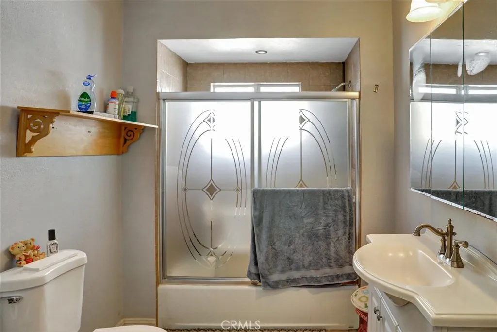 Additional image 46 of 5008 Cimarron, Los Angeles, CA 90062