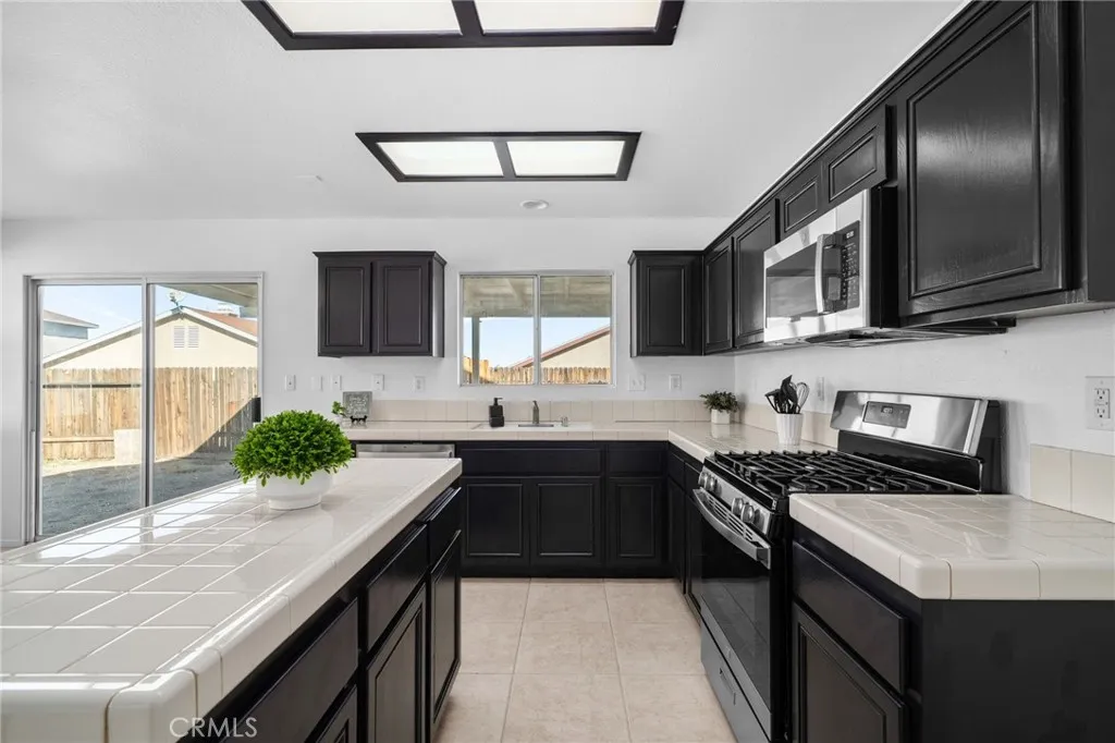 Additional image 17 of 11792 Harwood Rd, Victorville, CA 92392