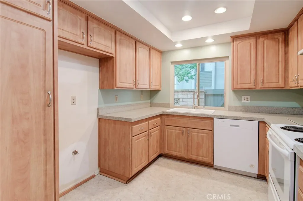 Additional image 31 of 8777 Coral Springs Court Unit 2B, Huntington Beach, CA 92646