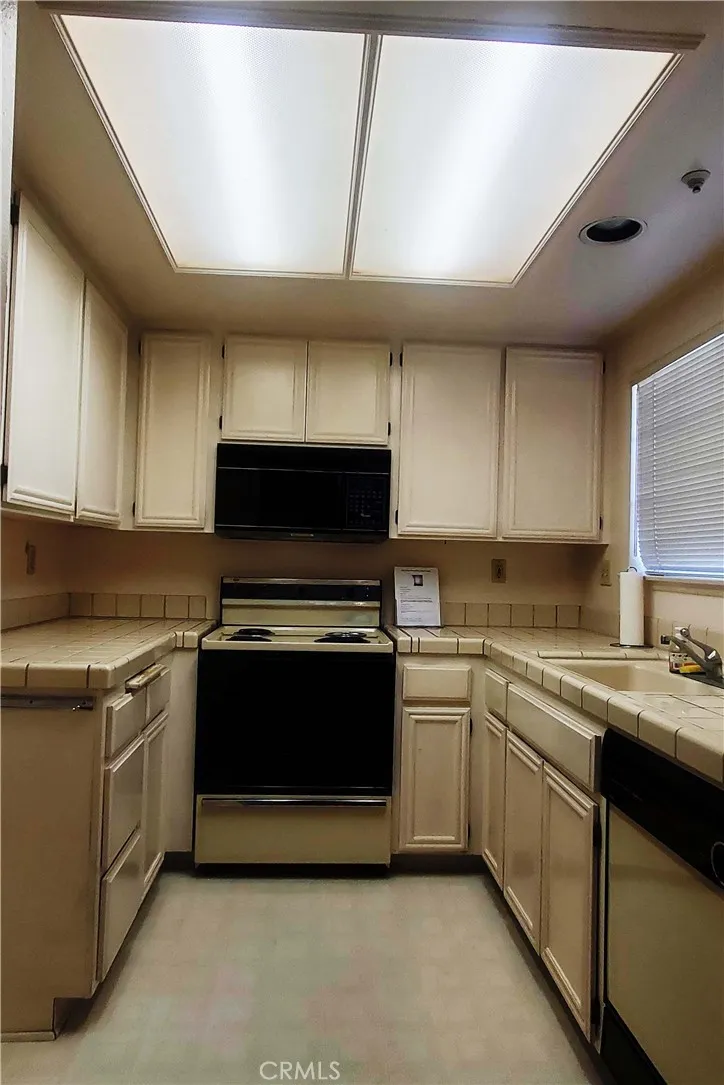 Additional image 19 of 19111 Palo Verde Drive, Apple Valley, CA 92308