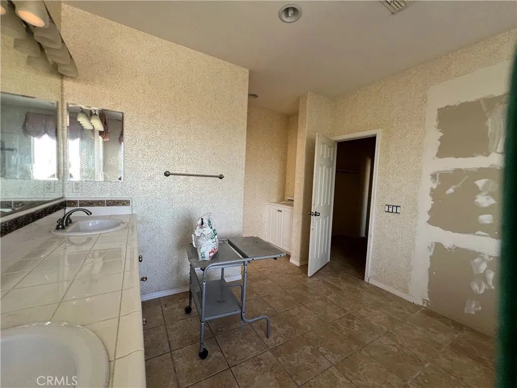 Additional image 37 of 12484 Osprey Ln, Victorville, CA 92392