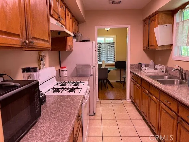 Additional image 38 of 11143 Emelita, North Hollywood, CA 91601