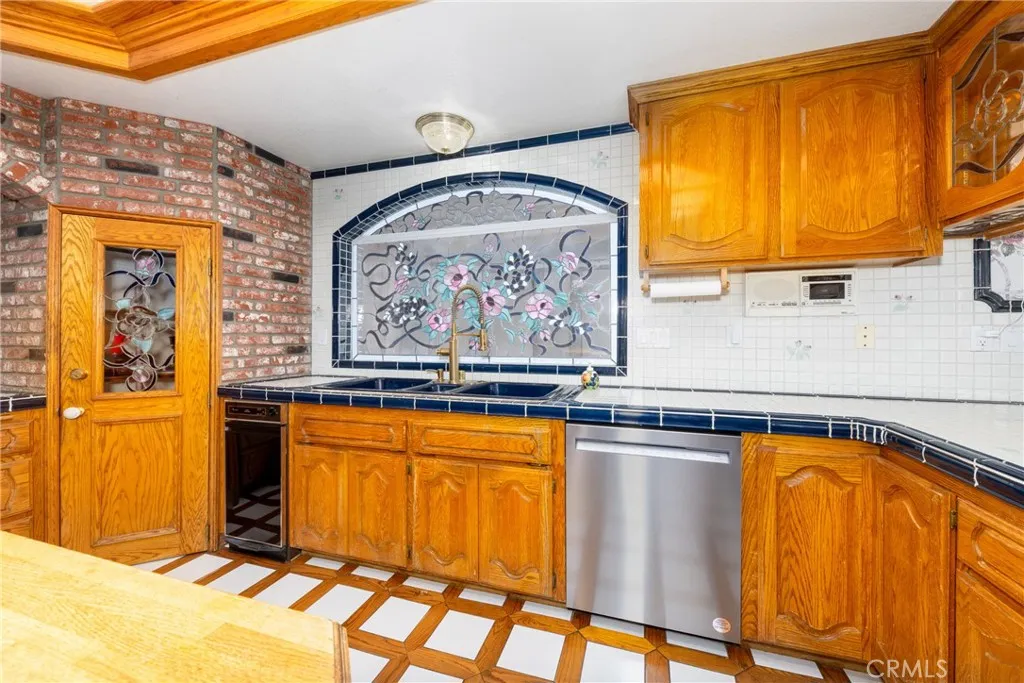 Additional image 29 of 13259 Country Club Dr, Victorville, CA 92395