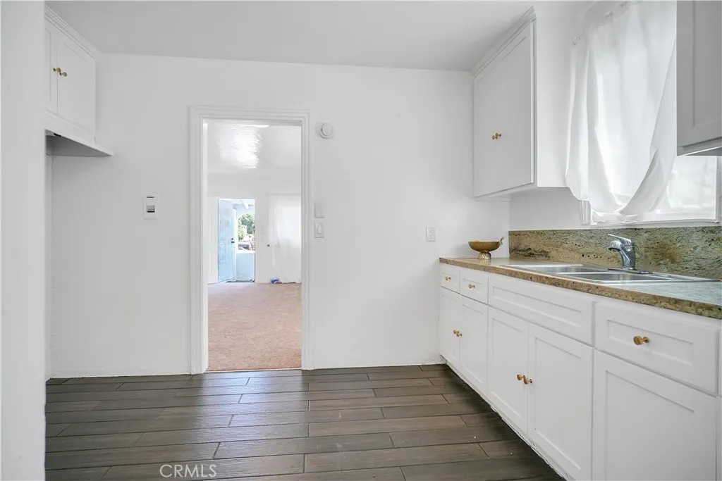 Additional image 12 of 332 E 79th Street, Los Angeles, CA 90003