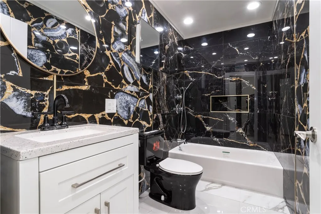 Additional image 10 of 13331 Moorpark Street Unit 319, Sherman Oaks, CA 91423