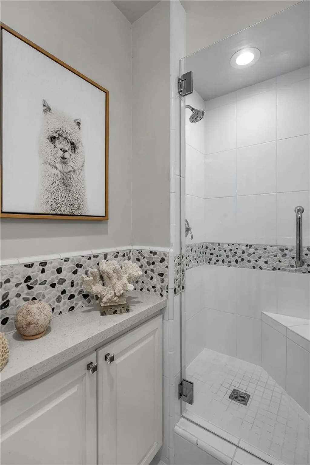 Additional image 30 of 47 Surfside Ave, Surfside, CA 90743