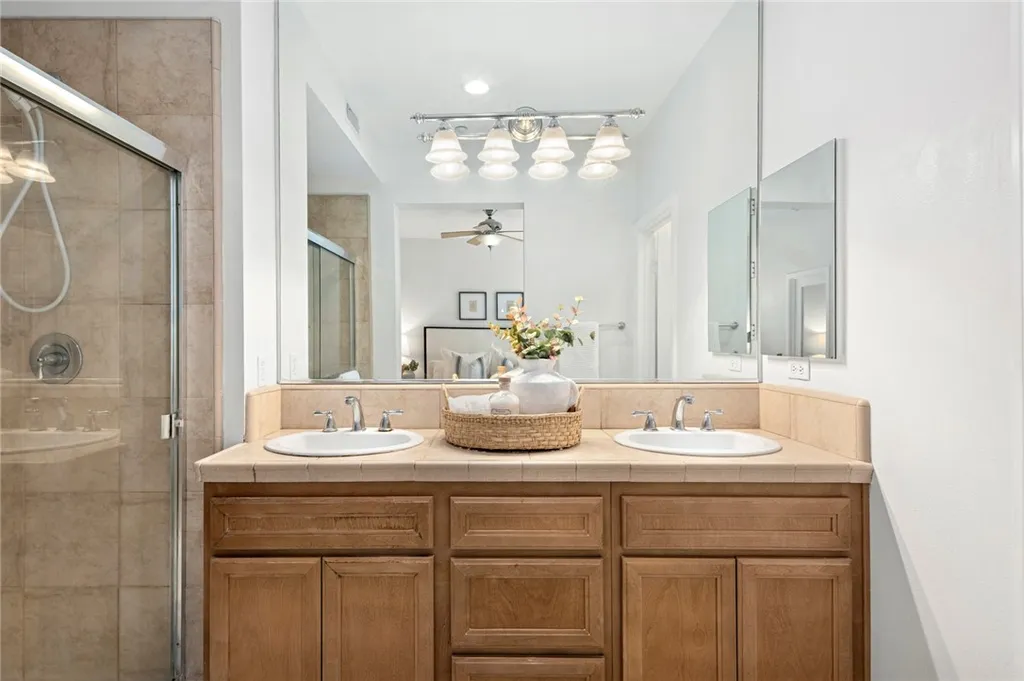 Additional image 14 of 108 Jadestone, Irvine, CA 92603