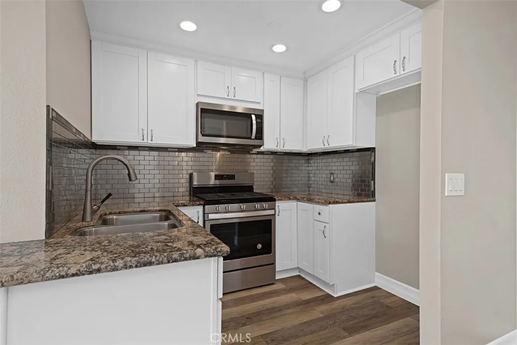 Additional image 13 of 25821 Via Lomas Unit 216, Laguna Hills, CA 92653