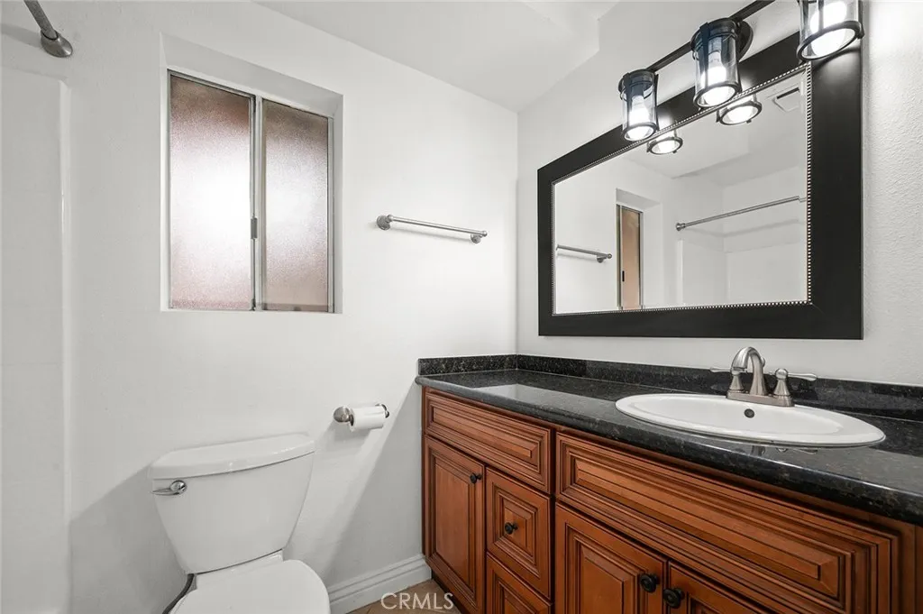 Additional image 6 of 2507 E 15th Street Unit 204, Long Beach, CA 90804