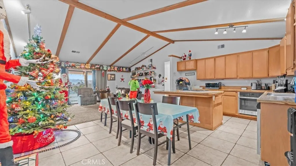 Additional image 60 of 16043 Saint Timothy Road, Apple Valley, CA 92307