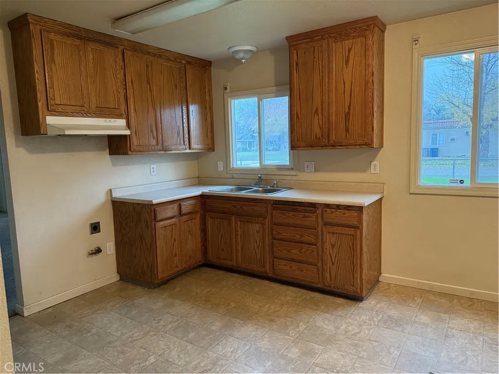 Additional image 29 of 204 W 25th St, Merced, CA 95340