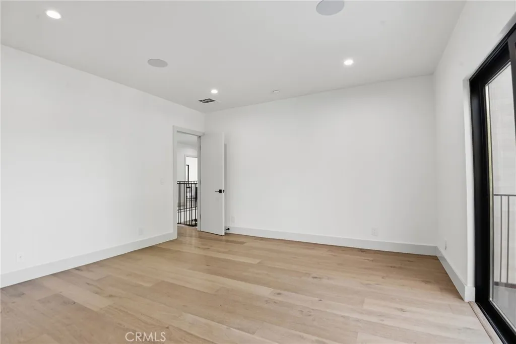 Additional image 31 of 16226 Dickens, Encino, CA 91436