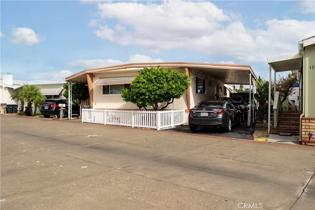 Additional image 4 of 133 Colombo Ln, Tustin, CA 92780