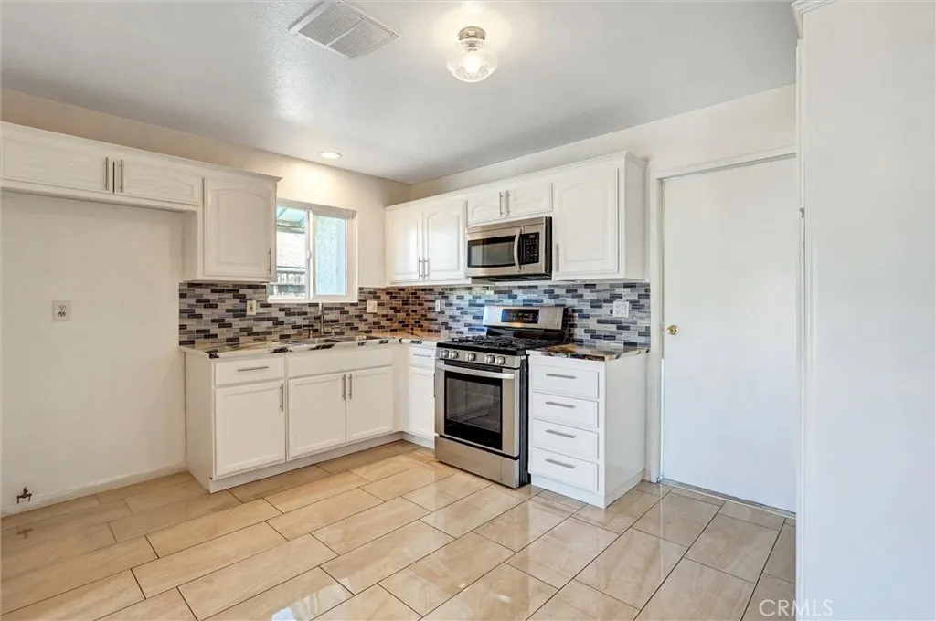 Additional image 41 of 39203 Foxholm Dr, Palmdale, CA 93551