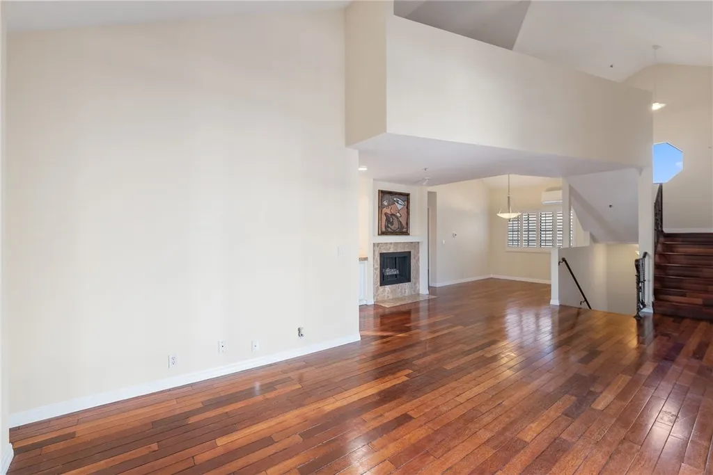 Additional image 15 of 221 Violet Ave, Monrovia, CA 91016