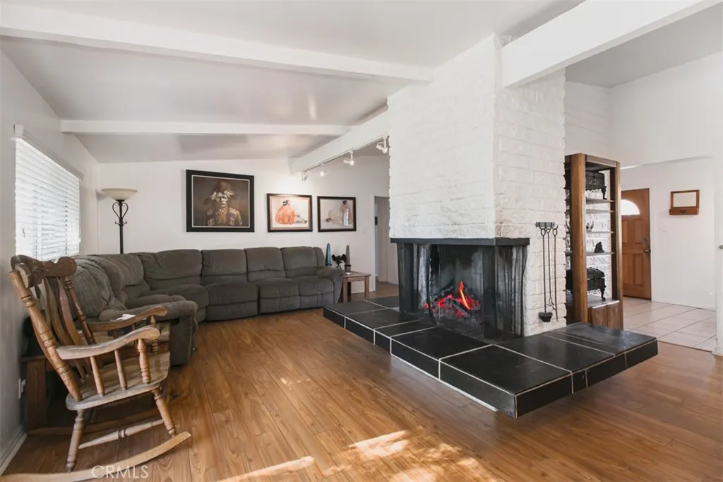 Additional image 40 of 19462 Arminta, Reseda, CA 91335