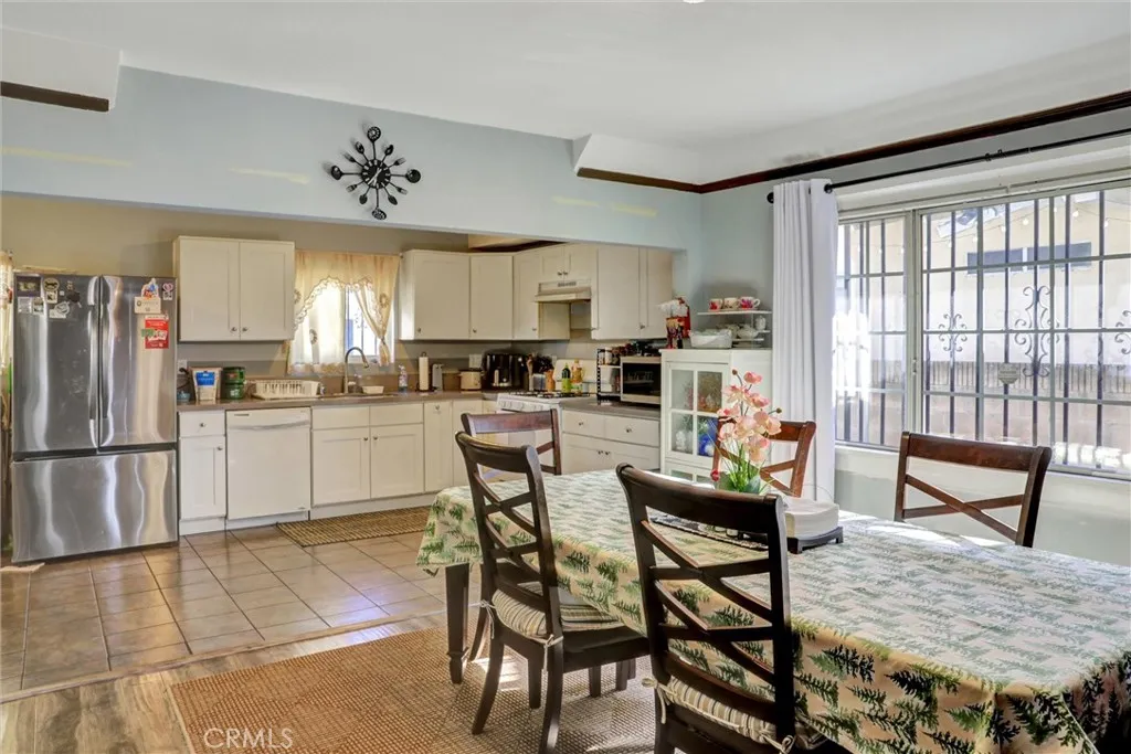 Additional image 7 of 5008 Cimarron, Los Angeles, CA 90062