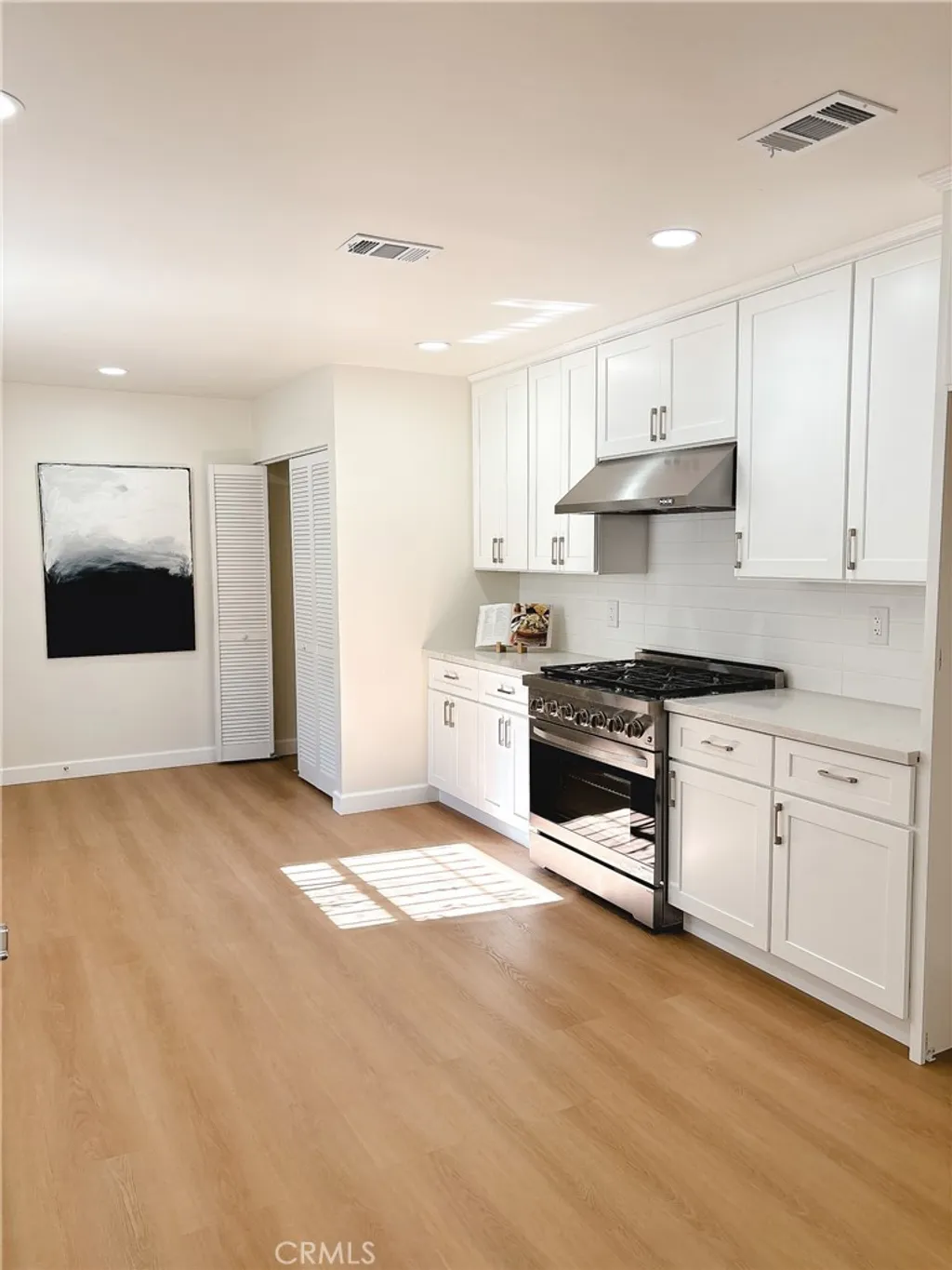 Additional image 17 of 6515 Cimarron, Los Angeles, CA 90047