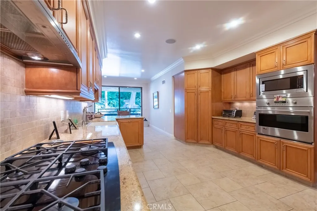 Additional image 14 of 4774 Park Encino Unit 206, Encino, CA 91436