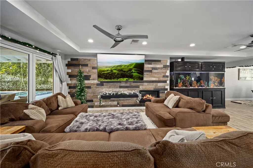 Additional image 99 of 24344 Valley St, Newhall, CA 91321