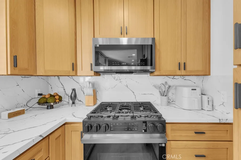 Additional image 3 of 481 W Sunview Ave, Palm Springs, CA 92262