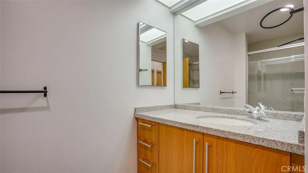 Additional image 98 of 4705 Whitsett Unit 106, Studio City, CA 91604