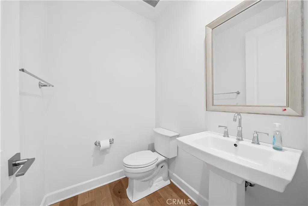 Additional image 61 of 67 Runner, Irvine, CA 92620