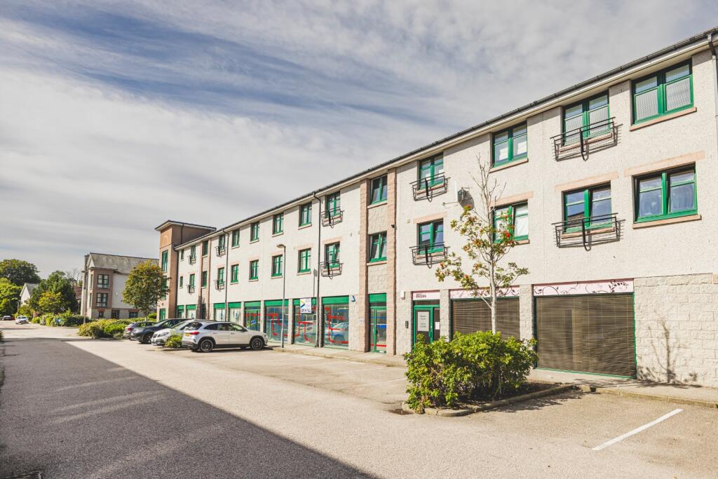 Grandholm Crescent, Bridge of Don, Aberdeen, AB22