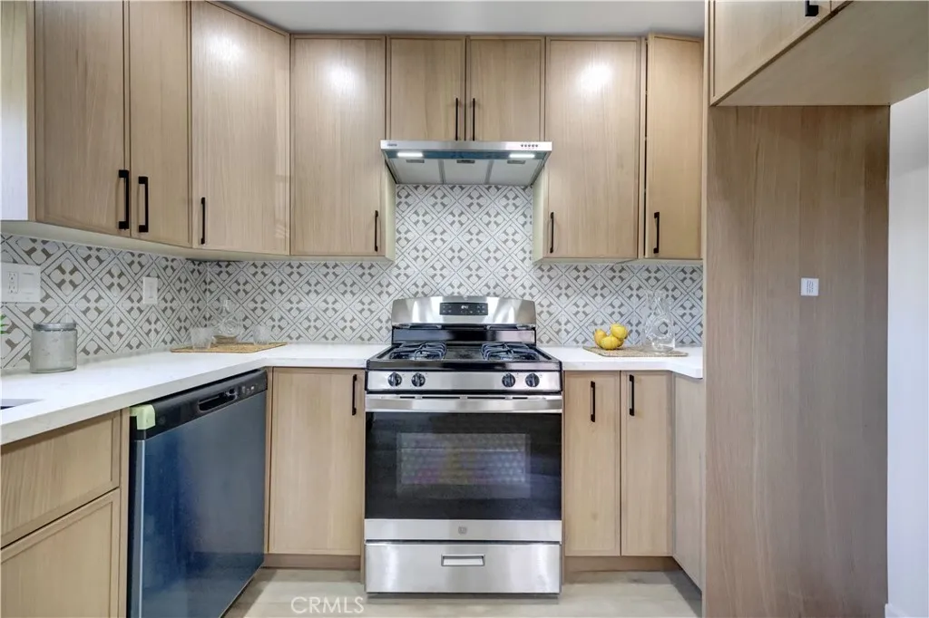 Additional image 82 of 3515 S Norton Avenue, Los Angeles, CA 90018