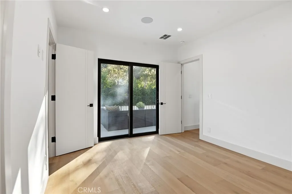 Additional image 70 of 16226 Dickens, Encino, CA 91436