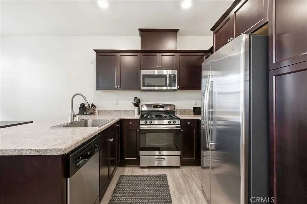 Additional image 5 of 30332 Town Square Dr, Menifee, CA 92584