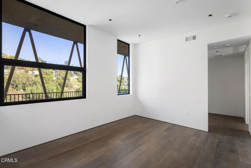 Additional image 47 of 596 Quail Drive, Los Angeles, CA 90065