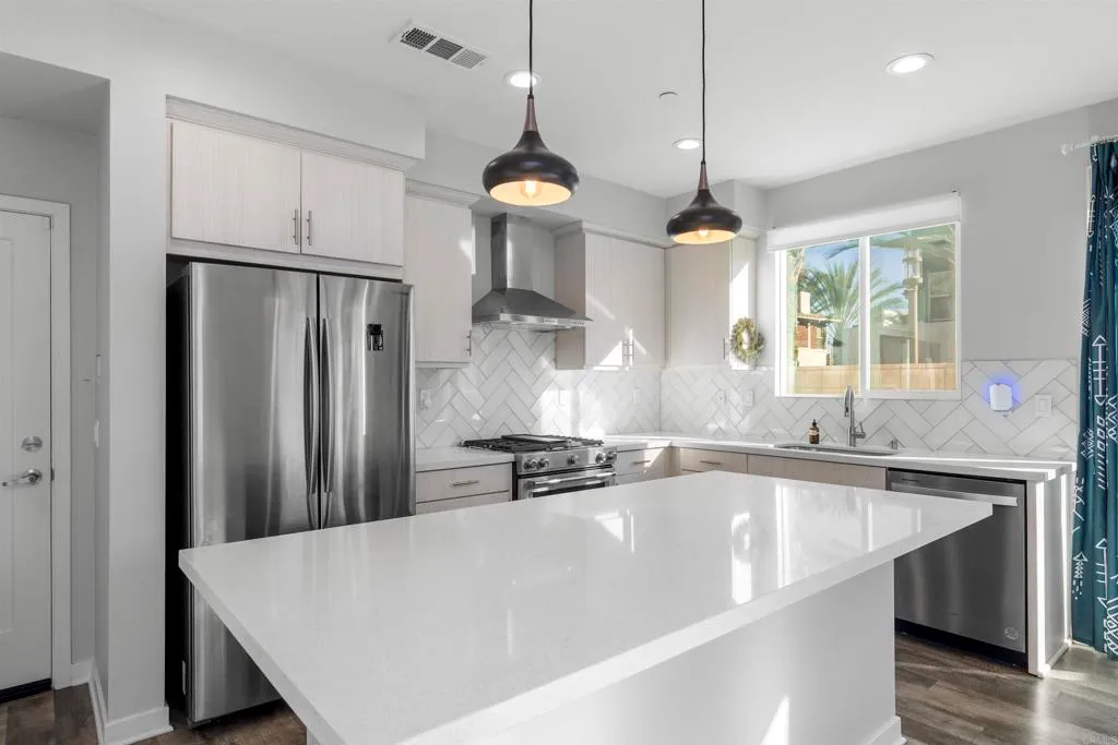 Additional image 6 of 2004 Quartet Loop Unit 1, Chula Vista, CA 91915