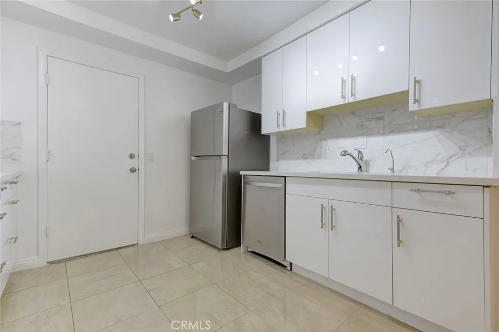 Additional image 65 of 12325 Sweetbriar, Pacoima, CA 91331